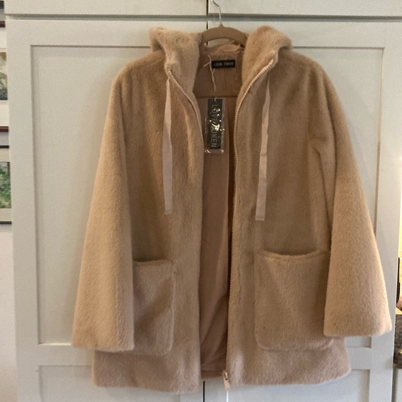 Love Token Faux Fur Coat w/Hood - Picture 2 of 6